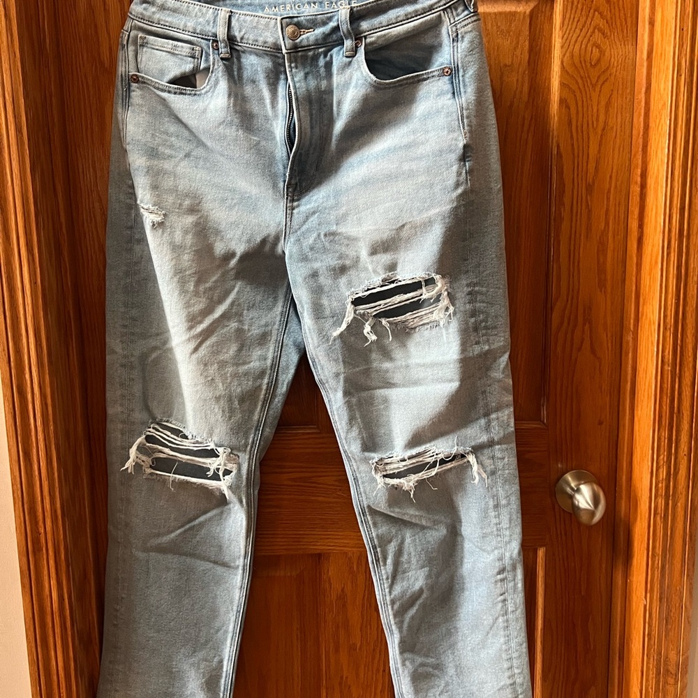 Stylish Light Blue Distressed Women Jeans American eagle outfitters